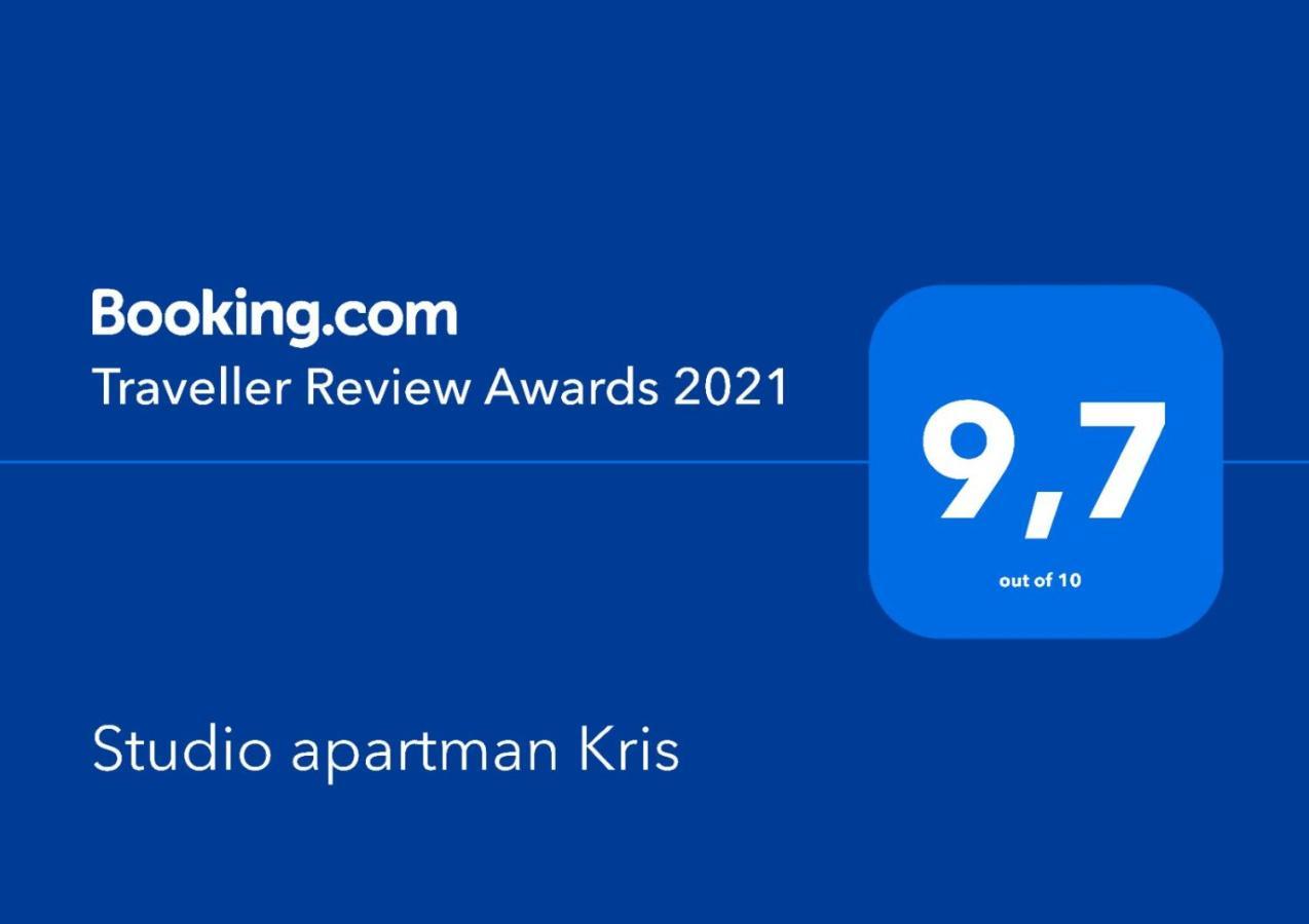 Studio Apartman Kris Marinici  外观 照片